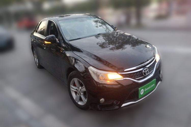 Used Toyota Reiz 2013 2.5V Elite Edition Front Right 45 Deg