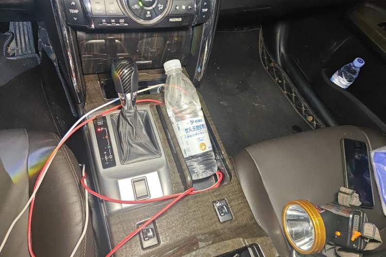 Used Toyota Reiz 2013 2.5V Elite Edition Gear Lever