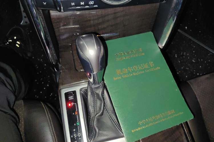 Used Toyota Reiz 2013 2.5V Shangrui Edition Gear Lever