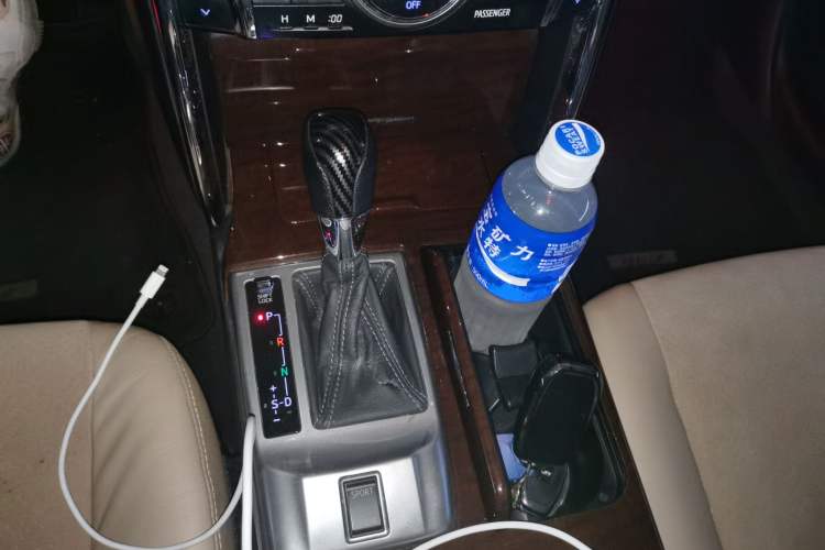 Used Toyota Reiz 2013 2.5V Shangrui Edition Gear Lever
