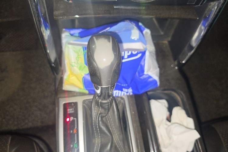 Used Toyota Reiz 2013 2.5V Shangrui Navigation Edition Gear Lever
