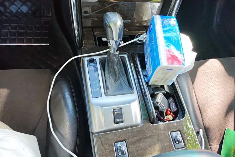 Used Toyota Reiz 2013 2.5V Shangrui Edition Gear Lever
