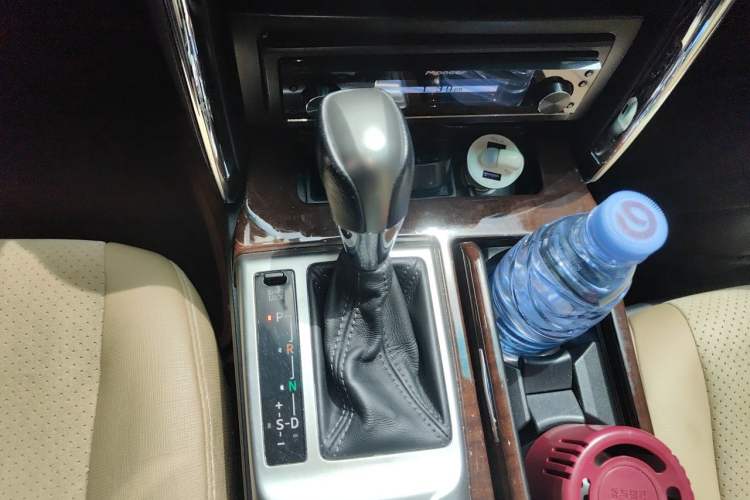 Used Toyota Reiz 2013 2.5V Shangrui Edition Gear Lever