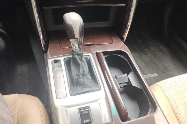 Used Toyota Reiz 2013 2.5V Shangrui Edition Gear Lever