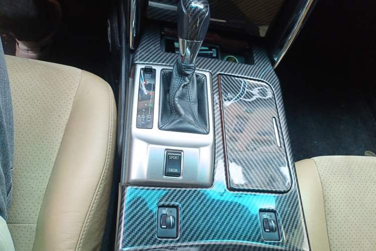 Used Toyota Reiz 2013 2.5V Shangrui Edition Gear Lever