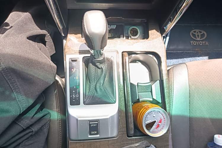 Used Toyota Reiz 2013 2.5V Shangrui Edition Gear Lever