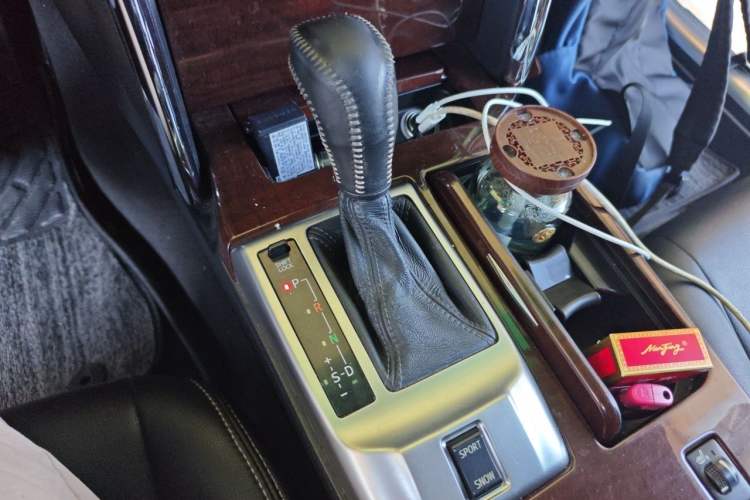 Used Toyota Reiz 2013 2.5V Shangrui Edition Gear Lever