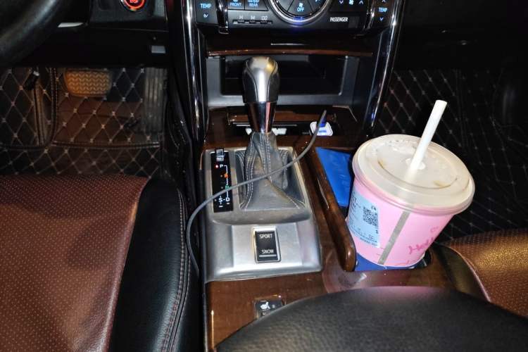 Used Toyota Reiz 2013 2.5V Shangrui Edition Gear Lever