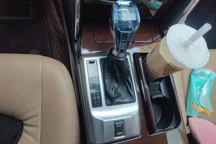 Used Toyota Reiz 2013 2.5S Elite Edition Gear Lever