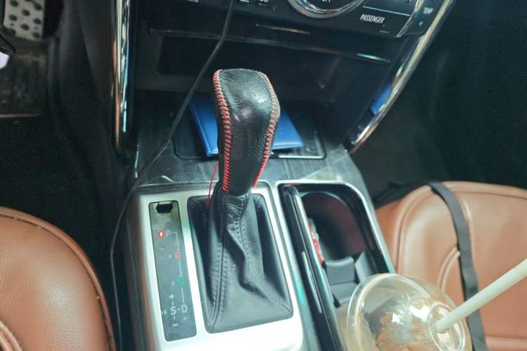 Used Toyota Reiz 2013 2.5V Shangrui Edition Gear Lever