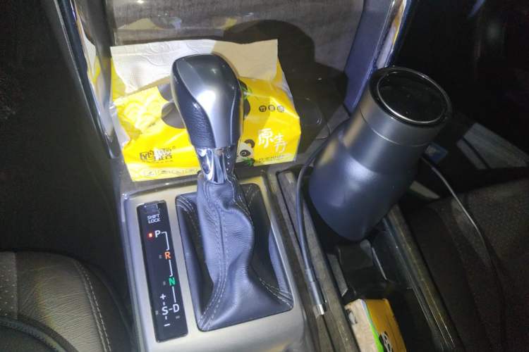 Used Toyota Reiz 2013 2.5V Shangrui Edition Gear Lever