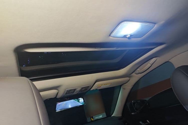 Used Toyota Reiz 2013 2.5V Elite Edition Headliner