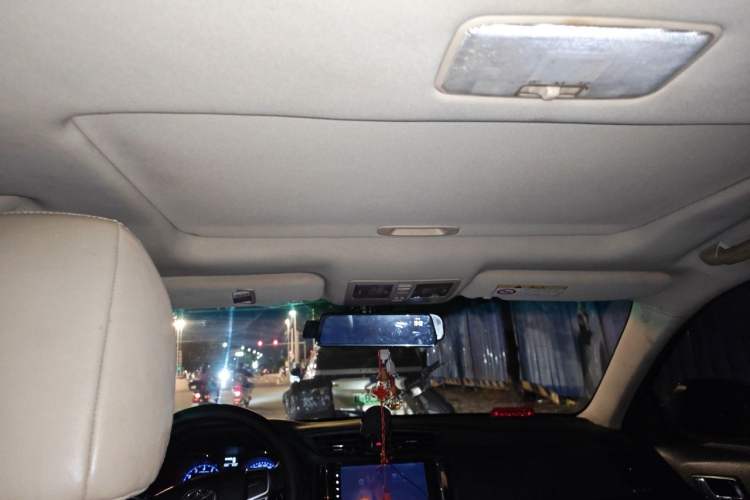 Used Toyota Reiz 2013 2.5V Elite Edition Headliner