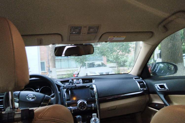 Used Toyota Reiz 2013 2.5S Elite Edition Headliner