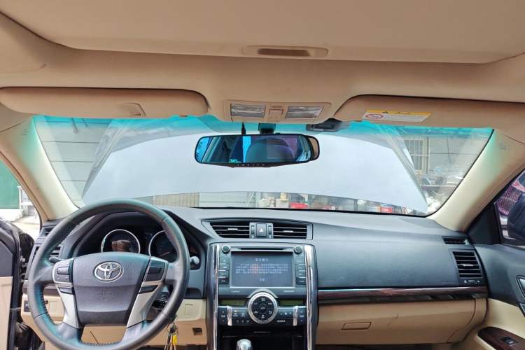 Used Toyota Reiz 2013 2.5V Shangrui Edition Headliner