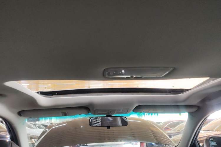 Used Toyota Reiz 2013 2.5V Shangrui Edition Headliner