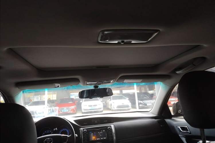 Used Toyota Reiz 2013 2.5V Elite Edition Headliner