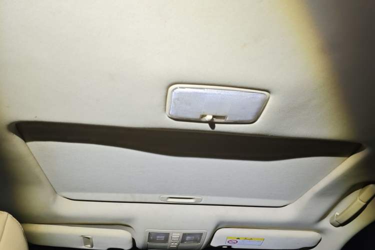 Used Toyota Reiz 2013 2.5V Shangrui Edition Headliner