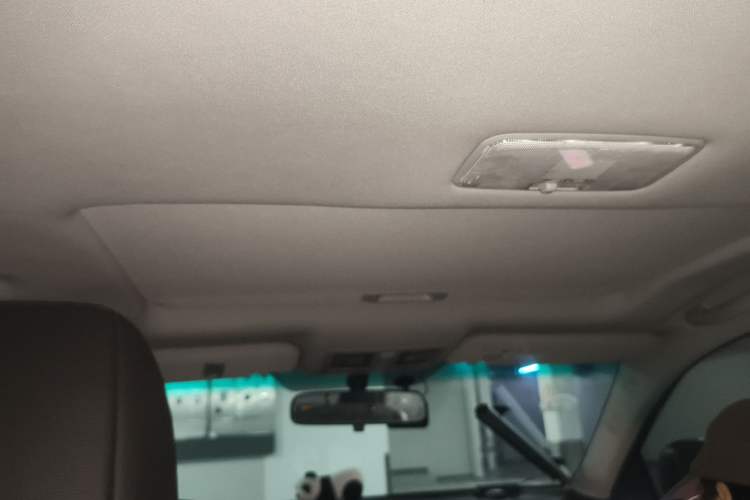 Used Toyota Reiz 2013 2.5V Shangrui Edition Headliner