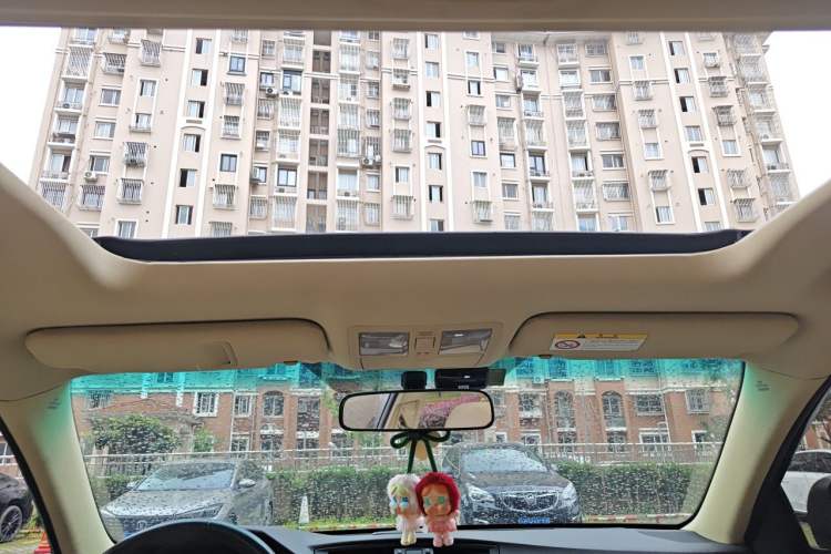 Used Toyota Reiz 2013 2.5V Shangrui Navigation Edition Headliner