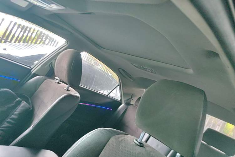 Used Toyota Reiz 2013 2.5V Shangrui Edition Headliner