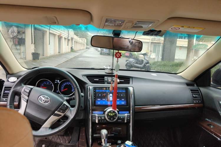 Used Toyota Reiz 2013 2.5V Shangrui Navigation Edition Headliner