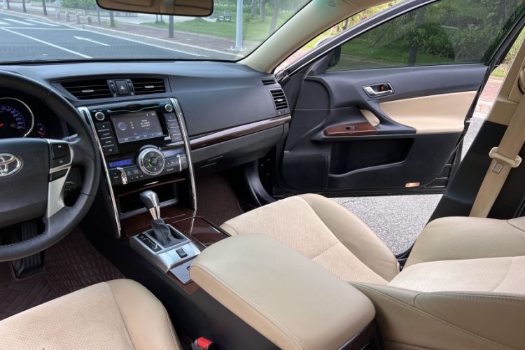 Used Toyota Reiz 2013 2.5V Shangrui Edition Interior 1