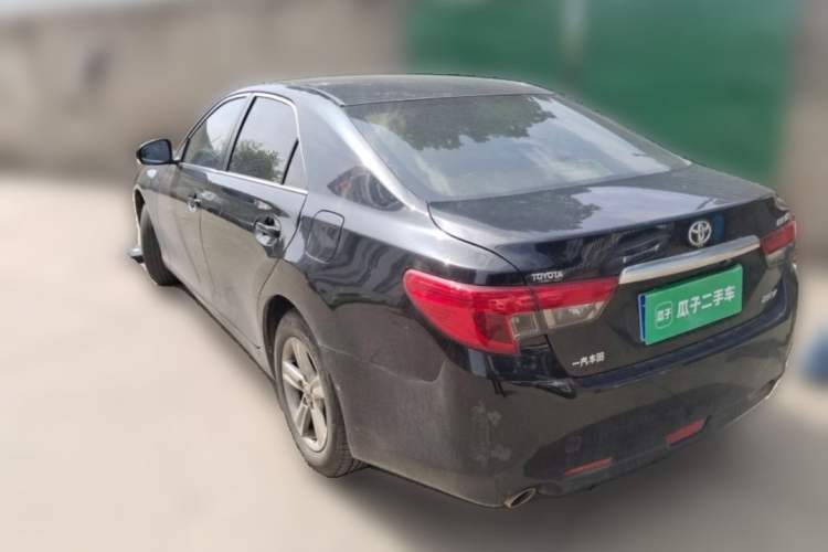 Used Toyota Reiz 2013 2.5V Elite Edition Interior 3