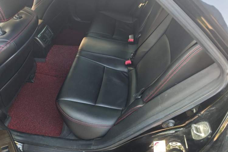 Used Toyota Reiz 2013 2.5S Elite Edition Interior 4