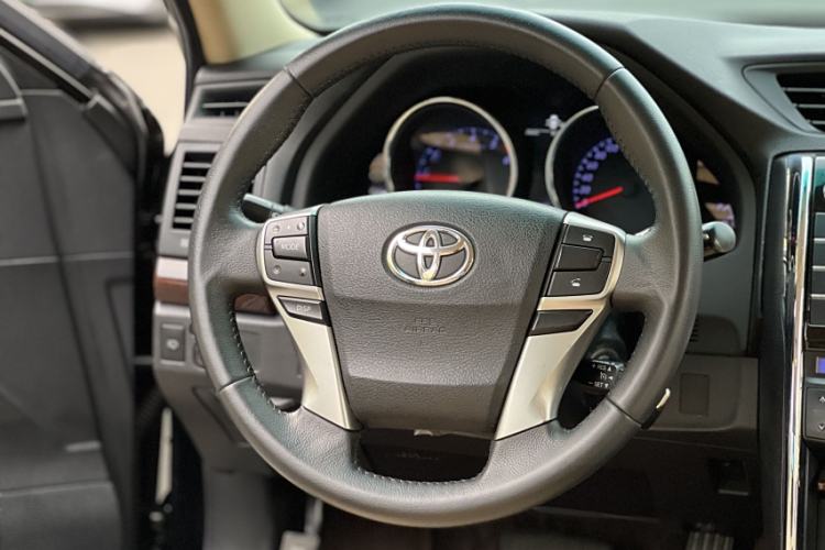 Used Toyota Reiz 2013 2.5V Shangrui Edition Interior 4
