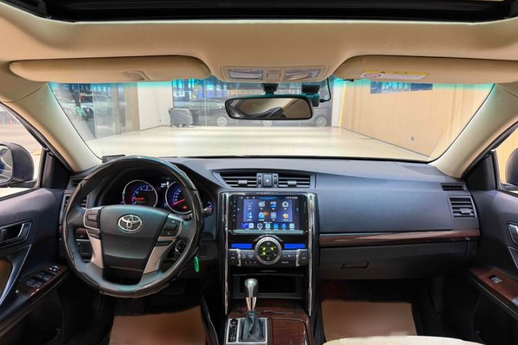 Used Toyota Reiz 2013 2.5V Shangrui Edition Interior 8