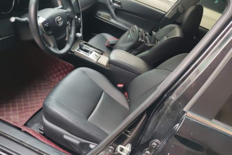 Used Toyota Reiz 2013 2.5S Elite Edition Left Front Seat
