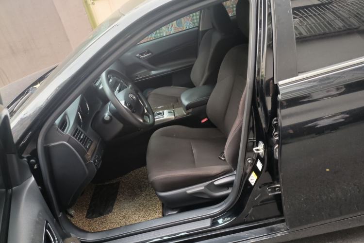 Used Toyota Reiz 2013 2.5S Elite Edition Left Front Seat