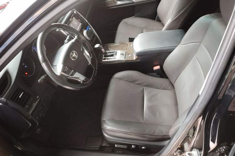 Used Toyota Reiz 2013 2.5V Elite Edition Left Front Seat