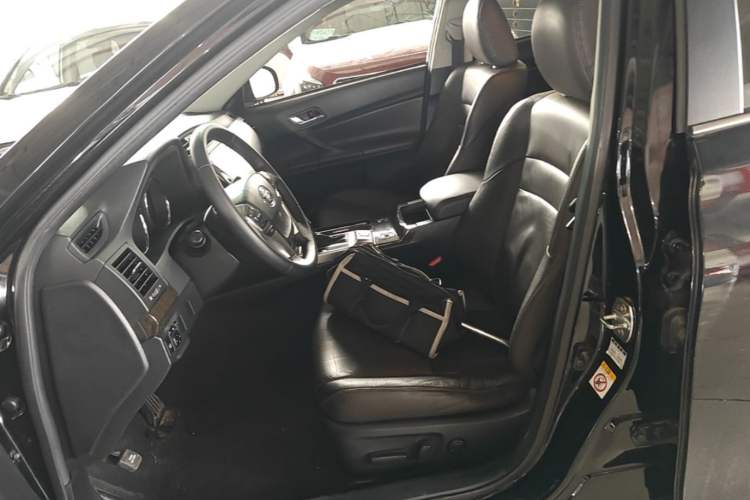 Used Toyota Reiz 2013 2.5V Elite Edition Left Front Seat