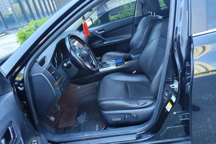 Used Toyota Reiz 2013 2.5V Elite Edition Left Front Seat