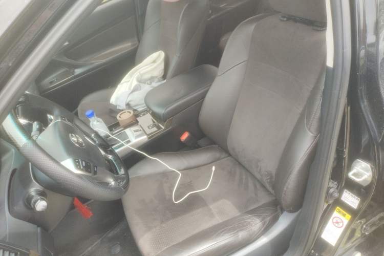 Used Toyota Reiz 2013 2.5V Shangrui Edition Left Front Seat