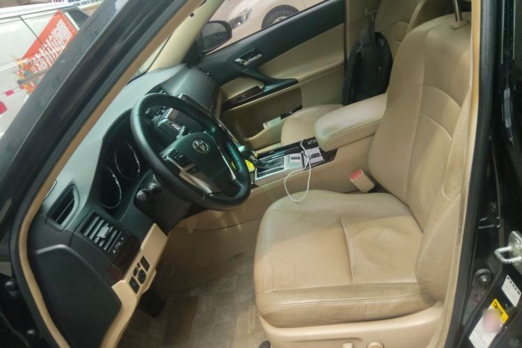 Used Toyota Reiz 2013 2.5V Elite Edition Left Front Seat