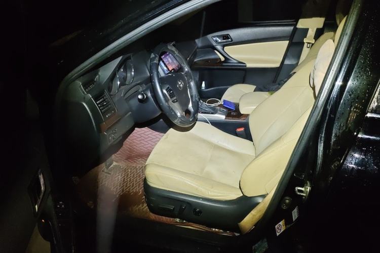 Used Toyota Reiz 2013 2.5V Shangrui Edition Left Front Seat