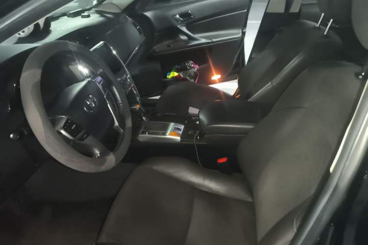 Used Toyota Reiz 2013 2.5V Shangrui Edition Left Front Seat