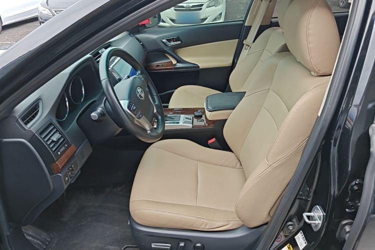 Used Toyota Reiz 2013 2.5V Elite Edition Left Front Seat