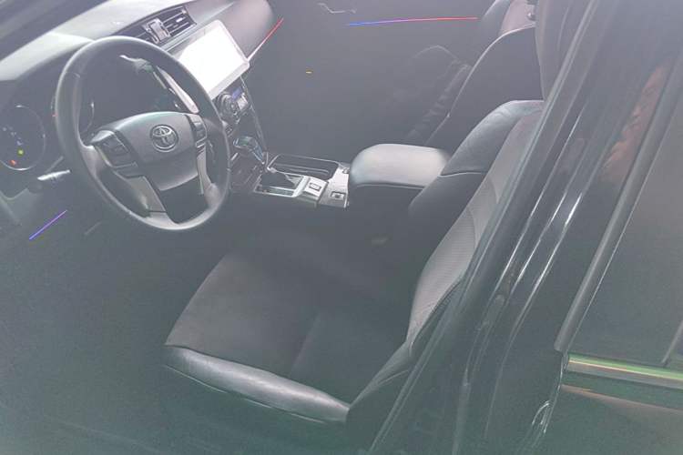 Used Toyota Reiz 2013 2.5V Shangrui Edition Left Front Seat