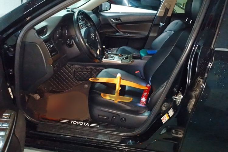 Used Toyota Reiz 2013 2.5V Elite Edition Left Front Seat