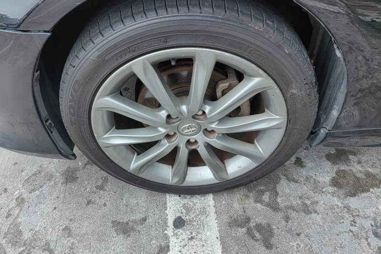 Used Toyota Reiz 2013 2.5V Shangrui Edition Left Front Wheel Hub