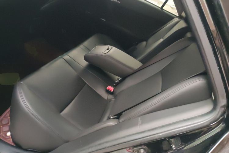 Used Toyota Reiz 2013 2.5S Elite Edition Left Rear Seat