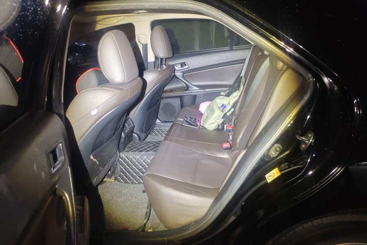 Used Toyota Reiz 2013 2.5V Elite Edition Left Rear Seat