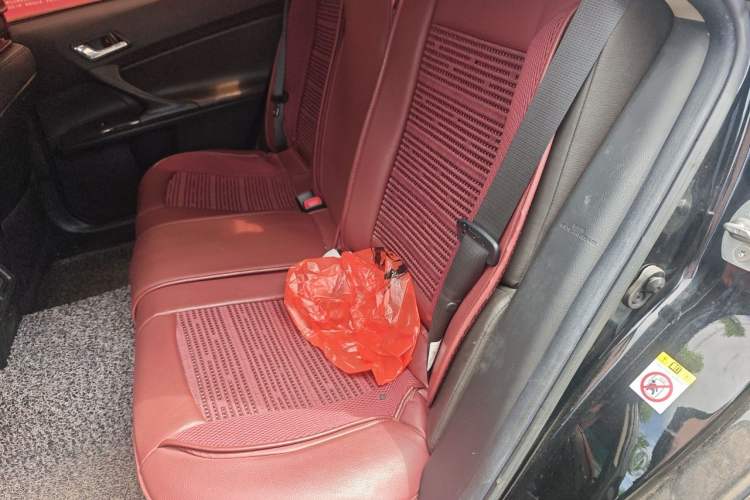 Used Toyota Reiz 2013 2.5V Elite Edition Left Rear Seat