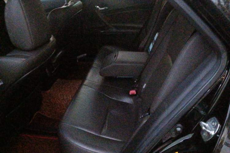 Used Toyota Reiz 2013 2.5V Elite Edition Left Rear Seat