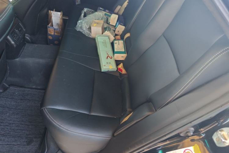 Used Toyota Reiz 2013 2.5V Shangrui Edition Left Rear Seat