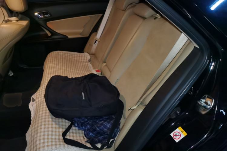 Used Toyota Reiz 2013 2.5V Supreme Edition Left Rear Seat
